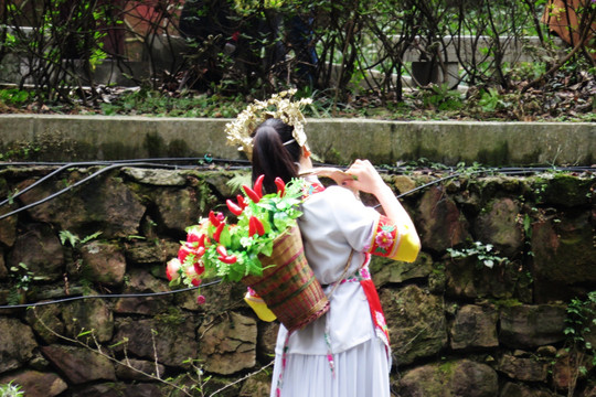 少数民族少女