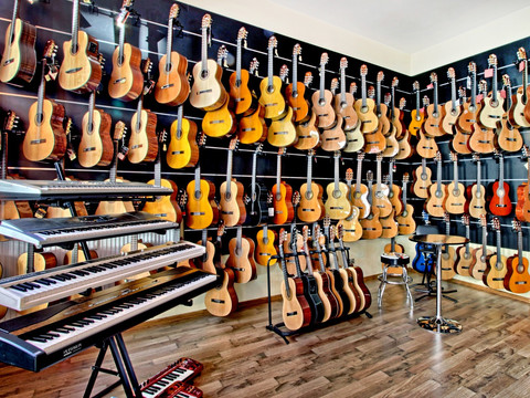 乐器店 吉他店