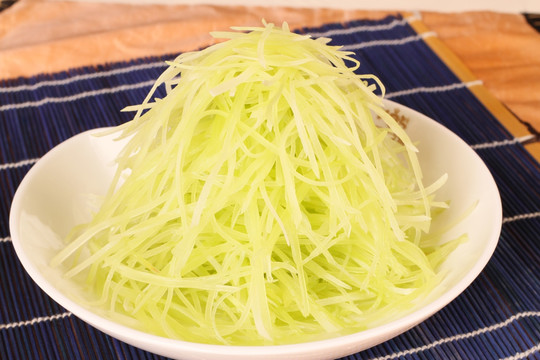青拌笋丝