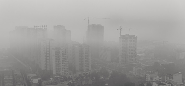 城市鸟瞰图 晨雾中的城市