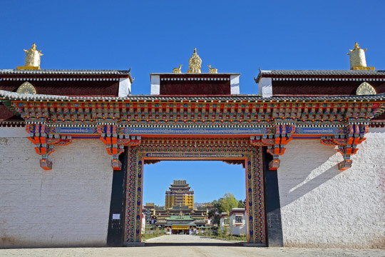 藏族寺院门头设计