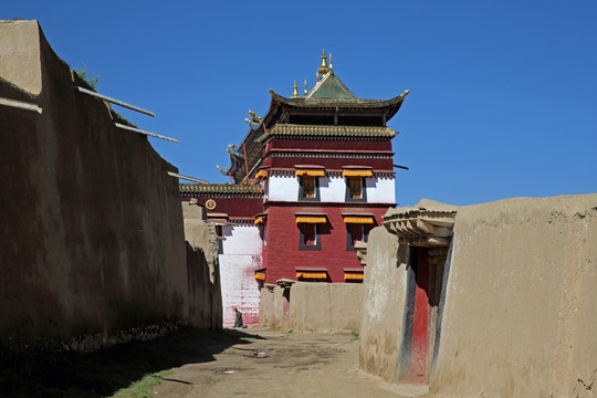 藏族土房子