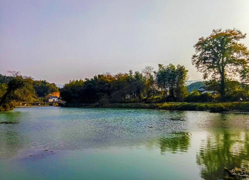 鸿凌河源头