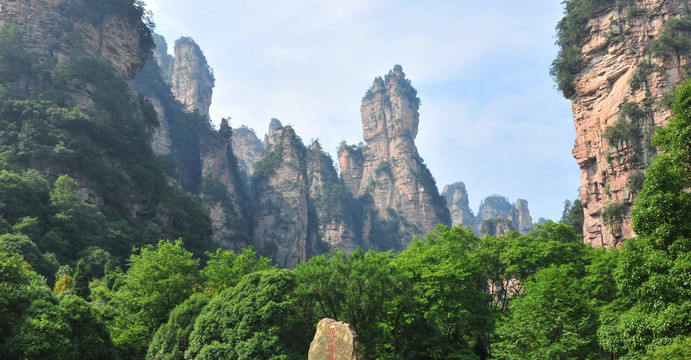 湖南省张家界风景山峰旅游景点