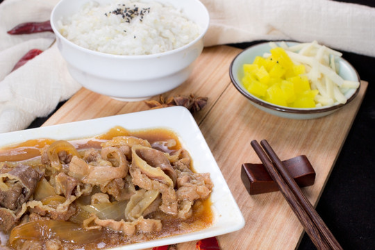 日式 日料 肥牛饭 拌饭