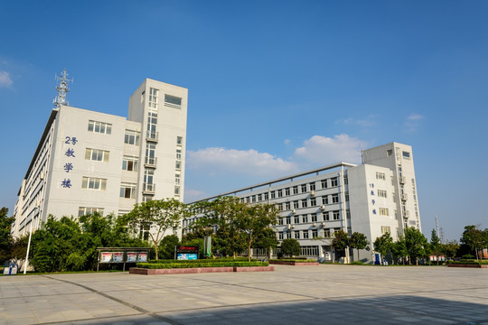 大学建筑景观