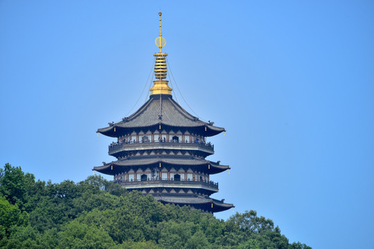 雷锋塔