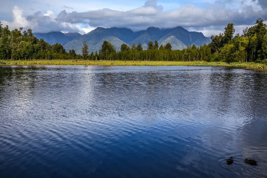 马瑟森湖