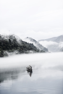 仙气意境水墨山水