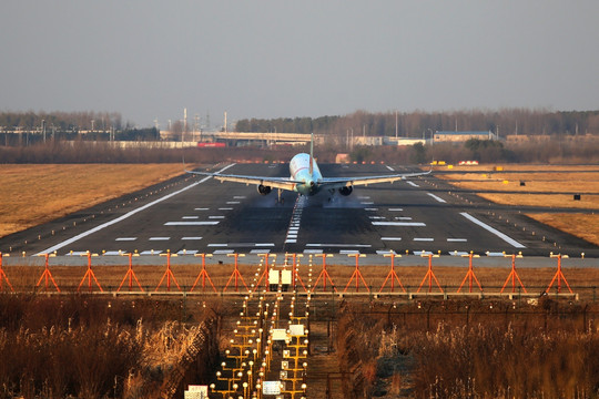 长龙航空 飞机降落