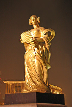天津市海河雕塑夜景