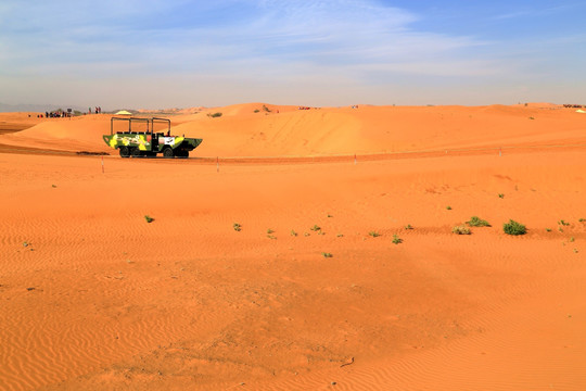 沙漠 沙地车