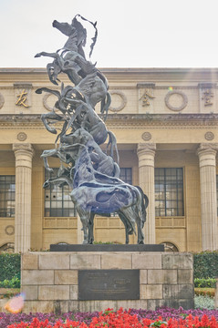 高清雕塑 飞跃的马雕塑