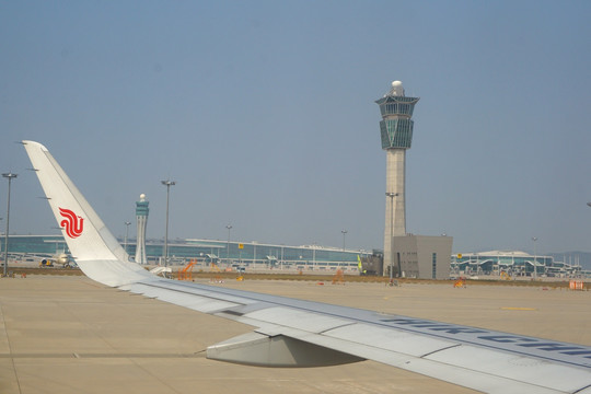 韩国仁川机场 楼外景指挥塔