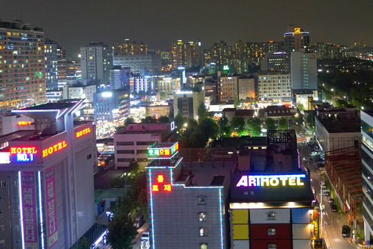 韩国都市夜景 酒店宾馆林立