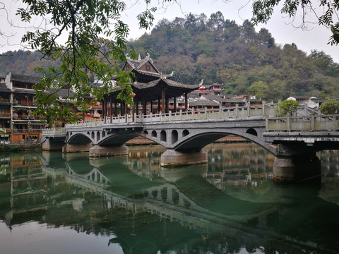 凤凰古镇风桥