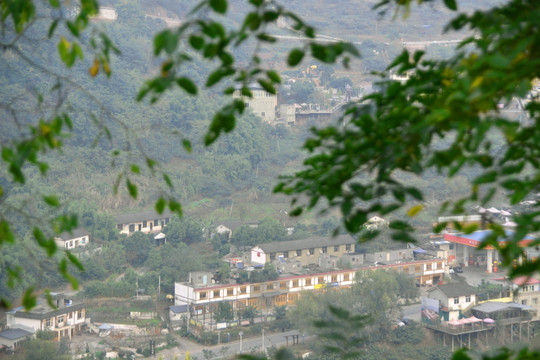 山区小镇 远景 俯拍