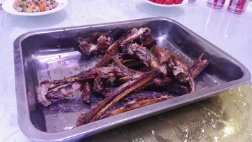 烤羊排