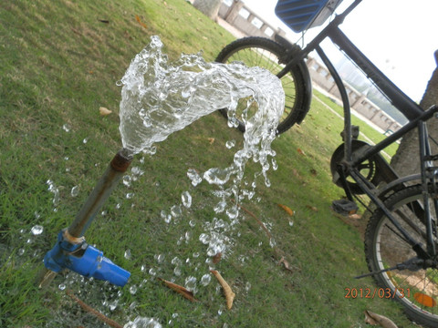 水