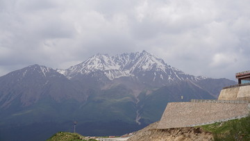 卓尔山风情