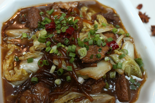 白菜瘦肉炖粉条