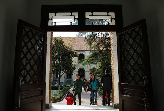 南京 总统府 开着的老门