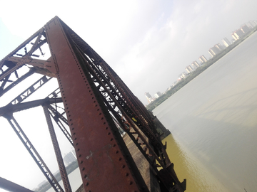 南渡江铁桥