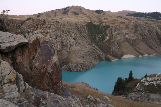 高山绿湖