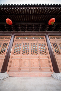 长寿禅寺古典木门