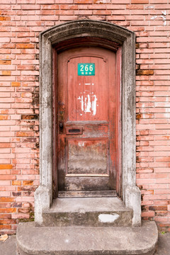 老上海住宅侧门
