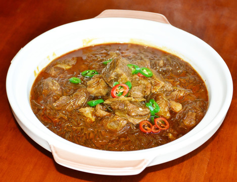 牛肉粉丝煲