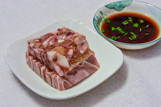 江南传统卤菜白切猪头糕