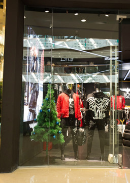 服装专卖店 专卖店橱窗