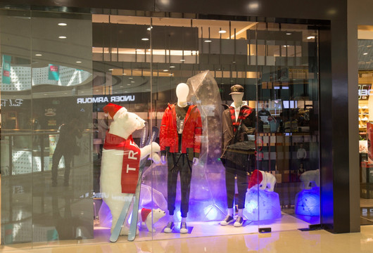 服装专卖店 专卖店橱窗