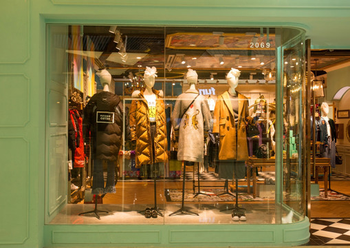 服装专卖店 专卖店橱窗
