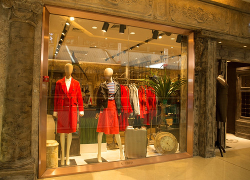 服装专卖店 专卖店橱窗