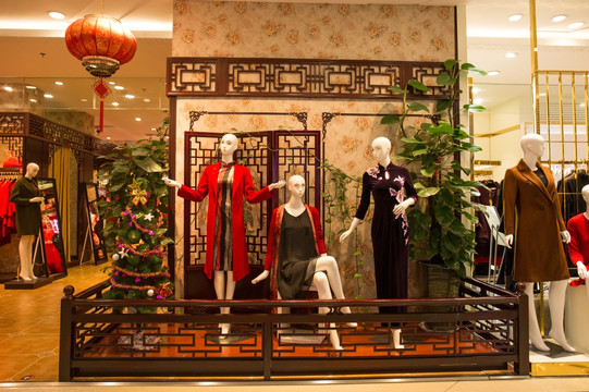 服装专卖店 专卖店橱窗