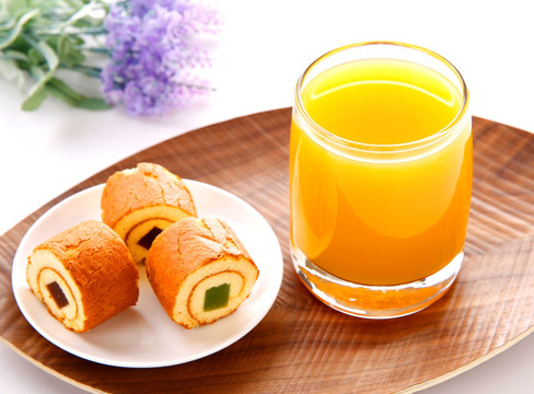蛋糕 饮料 早餐