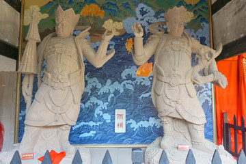 佛教四大天王雕像