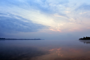西昌邛海日出
