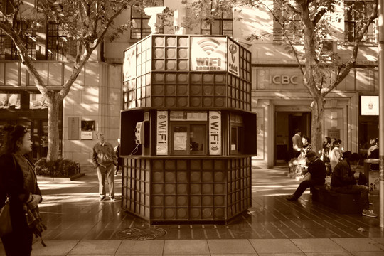 上海南京路电话亭