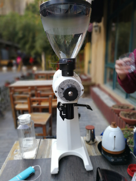 咖啡豆研磨机 手冲咖啡