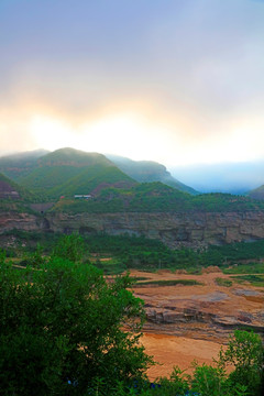 黄河两岸