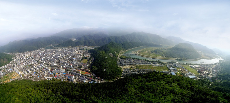 石台县城全景