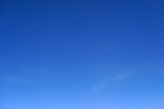 蓝天夜空 弯月 背景素材