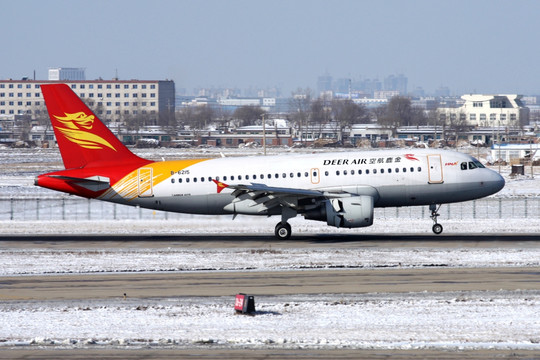 大雪 飞机 降落 金鹿航空