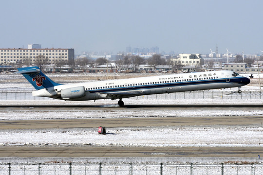 大雪 飞机 降落 中国南方航空