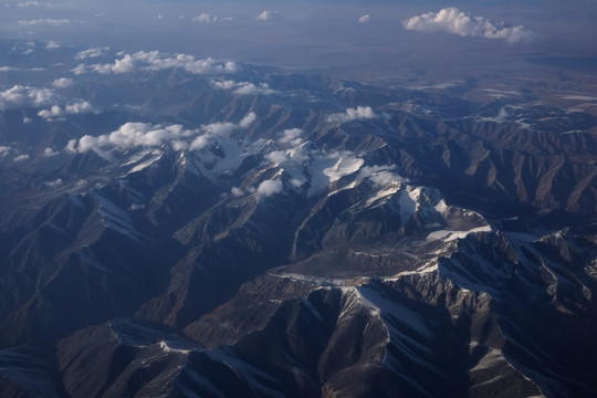 鸟瞰天山