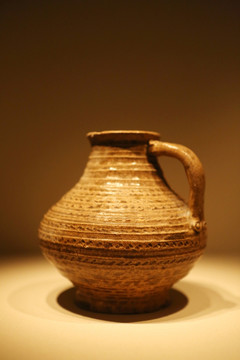 西周时期原始瓷壶