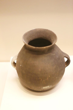 西团文化时期陶壶